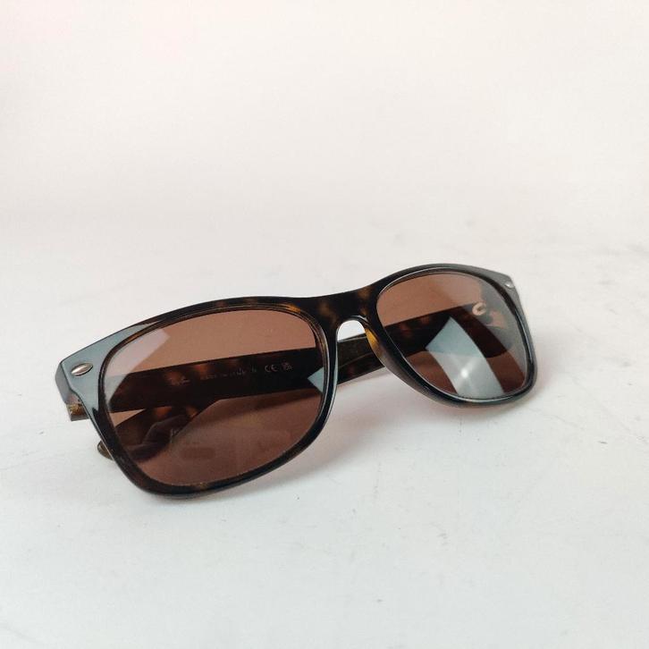 RayBan RB2132 Zonnebril || Nu voor maar € 59.99, Sieraden, Tassen en Uiterlijk, Zonnebrillen en Brillen | Heren, Gebruikt, Ray-Ban