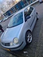Volkswagen Polo 1.2 Benzine 2003 – APK tot 13-11-2026, Stof, 1057 kg, 1198 cc, Handgeschakeld