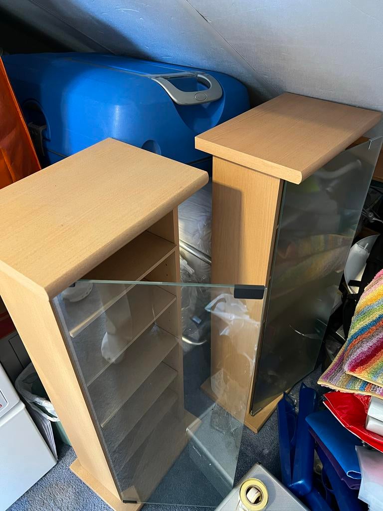 2x CD/DVD-rek met glazen deurtje - Hout en Glas, Huis en Inrichting, Ophalen, Gebruikt, 150 discs of meer, Hout
