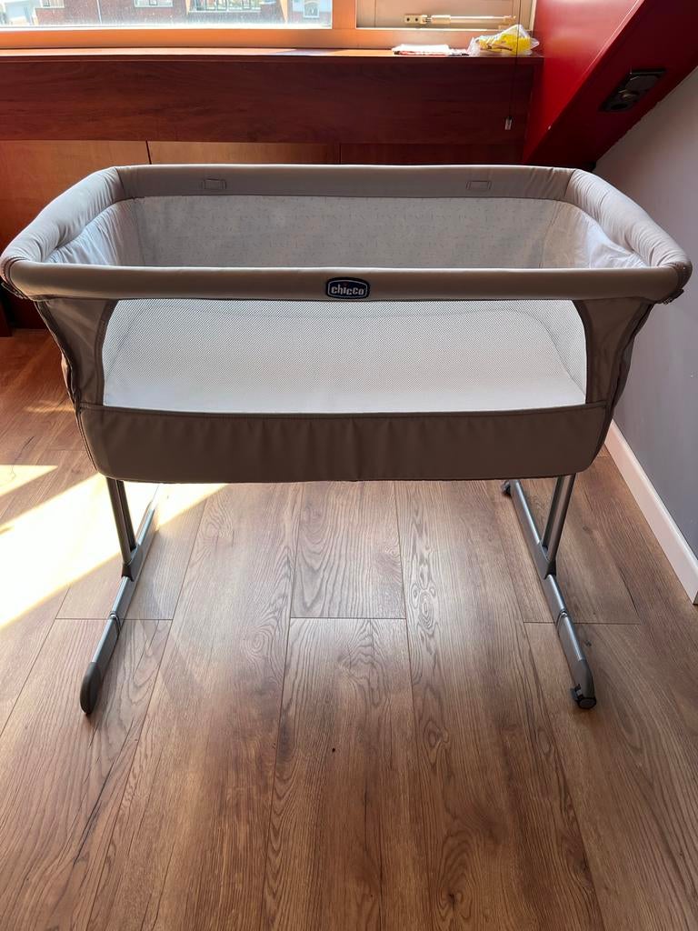Chicco Co-sleeper Next2Me met 4 hoeslakens, Ophalen, Gebruikt, Minder dan 45 cm