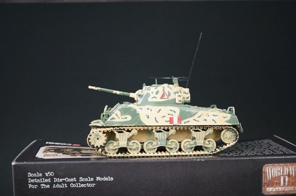 Corgi Sherman tank - Royal Scots 1943 - 1/50 - TOP, Ophalen of Verzenden, Zo goed als nieuw, Bus of Vrachtwagen, Corgi