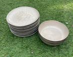 Xenos borden Toscane beige 10 diner 2 schalen, Ophalen, Gebruikt, Keramiek, Bord(en)