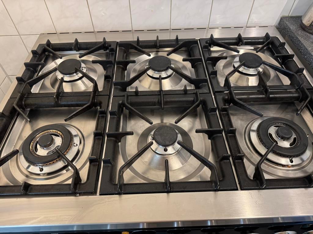 Boretti magestic met 6 pits., Witgoed en Apparatuur, Fornuizen, 60 cm of meer, Ophalen of Verzenden, Zo goed als nieuw, Gas