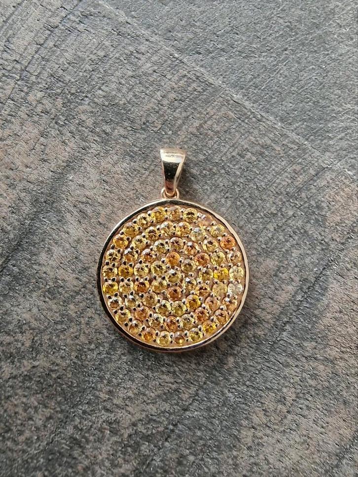 Gouden hanger met gele diamanten, Sieraden, Tassen en Uiterlijk, Kettinghangers, Zo goed als nieuw, Goud, Goud, Ophalen of Verzenden