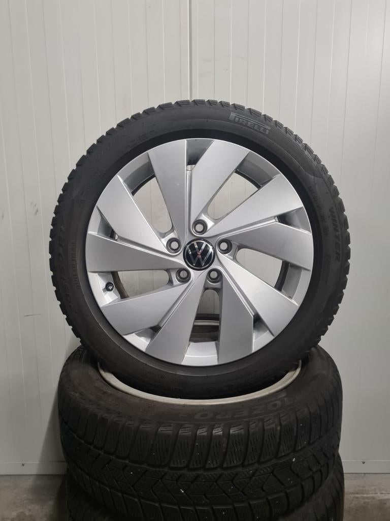 17' Volkswagen VW Golf 6 7 8 Belmont met winterbanden, Banden en Velgen, 17 inch, Personenwagen, 205 mm