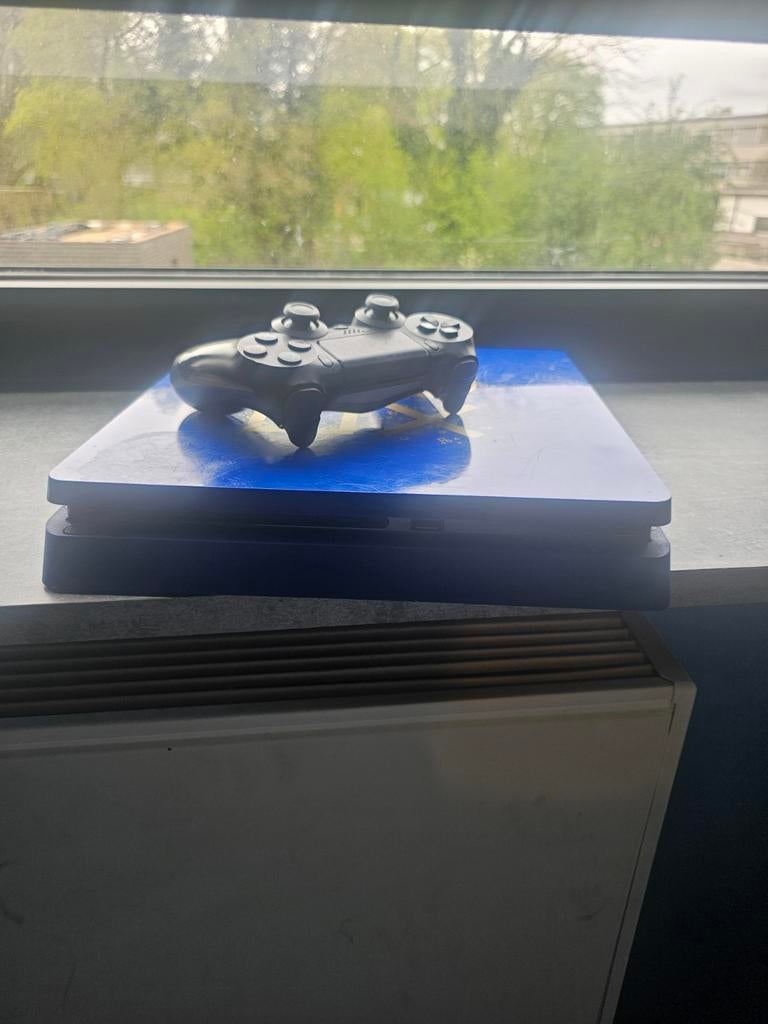PS4 Limited Edition met controller, Ophalen of Verzenden