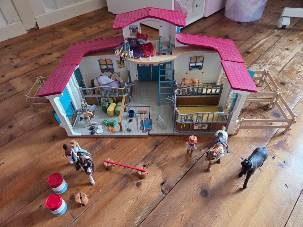 Schleich paardenstal met figuren en accessoires, Ophalen, Jongen of Meisje