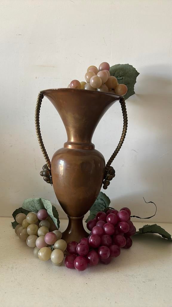 Roodkoperen druiven vaas, Antiek en Kunst, Antiek | Vazen, Ophalen of Verzenden