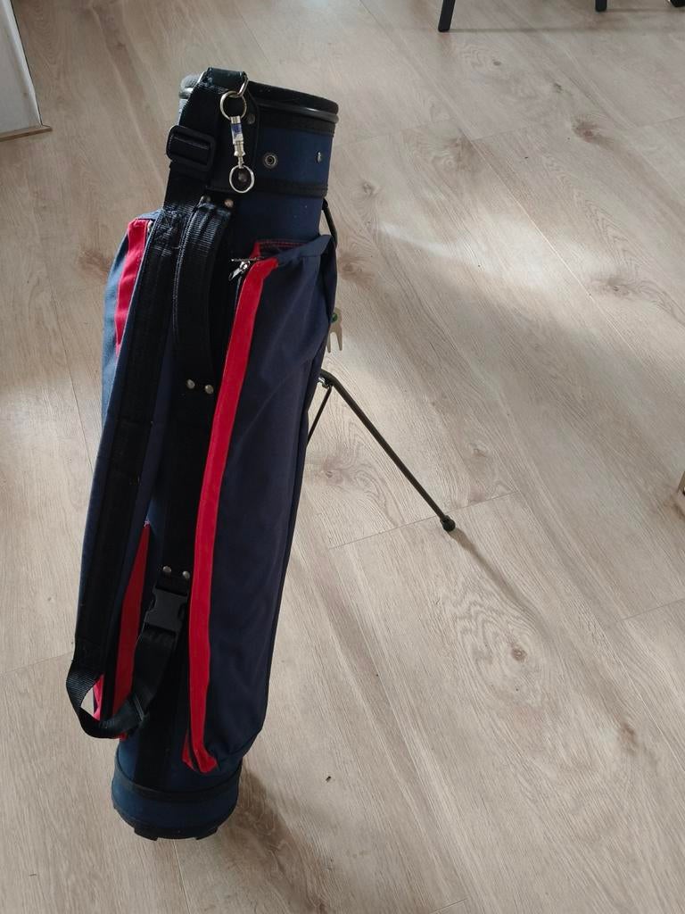 1x Golftas klein met veerpoot.1 blauwe  (rood is verkocht), Ophalen, Tas