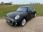 Mini Cooper Chili o.a. Harman Kardon en Head-up display, Auto's, Mini, Voorwielaandrijving, 136 pk, 4 stoelen, Bedrijf