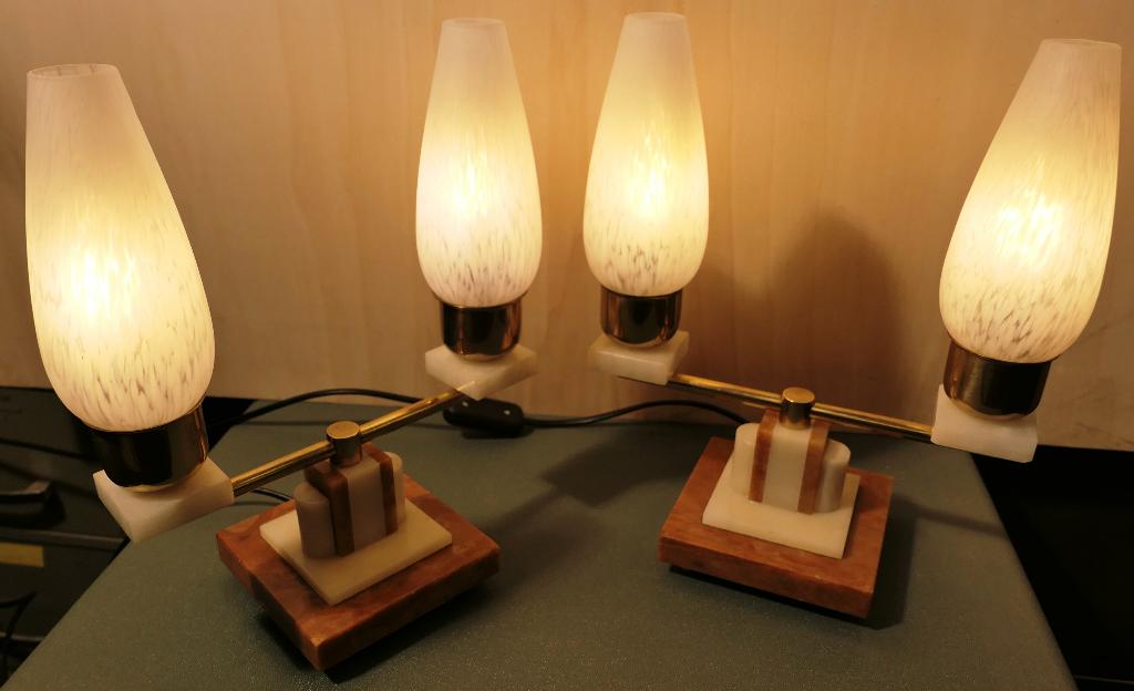 Een paar antieke bureau/schoorsteenmantel lampen ., Ophalen of Verzenden