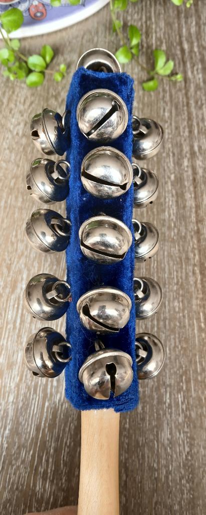 Tamboerijn Bellenstok blauw schellenstaaf met 21 belletjes, Muziek en Instrumenten, Percussie, Zo goed als nieuw, Melodische percussie