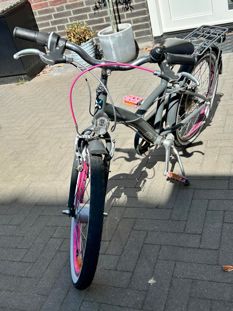 Btwin 20 inch meisjesfiets met 6 versnellingen, Fietsen en Brommers, Fietsen | Meisjes, Ophalen, Gebruikt, Velgrem, Versnellingen