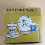 kindersetje van aardewerk bord, beker en schaaltje nieuw., Overige typen, Nieuw, Ophalen of Verzenden, Overige stijlen