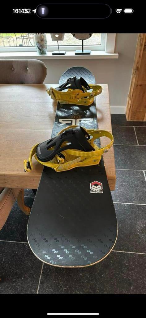 FTWO snowboard incl tas en bindingen, Sport en Fitness, Snowboarden, Ophalen of Verzenden