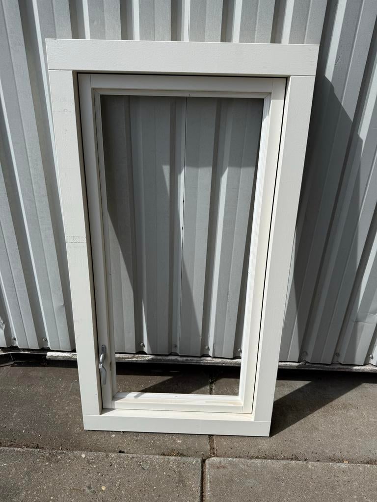 Meranti raamkozijn, Doe-het-zelf en Verbouw, Glas en Ramen, Ophalen, Gevelraam of Ruit, Gebruikt, Minder dan 80 cm