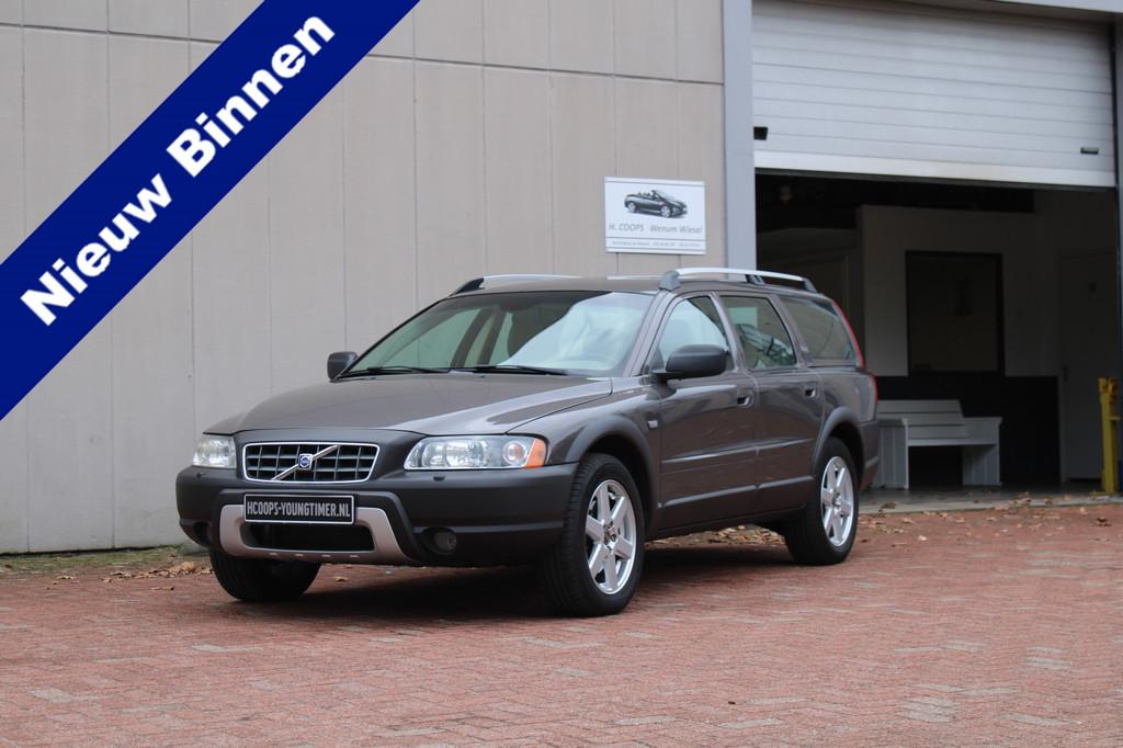 Volvo XC70 2.5 T AWD AUTOMAAT YOUNGTIMER 7-persoons, Automaat, XC70, 2521 cc, Leder