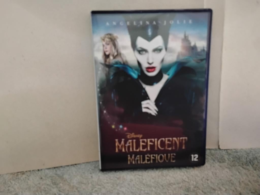 DISNEY  MALEFICENT     ANGELINA  JOLIE, Cd's en Dvd's, Alle leeftijden, Ophalen of Verzenden, Zo goed als nieuw