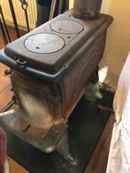 antieke houtkachel 74x30 en 60 cm hoog, Ophalen