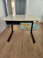 Kleuterbureau, Ophalen, Zo goed als nieuw, Stoel(en)