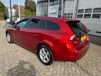 Volvo V60 2.0 D2 Ocean Race AIRCO,NAVI,LEER, Voorwielaandrijving, Gebruikt, Euro 6, 4 cilinders