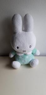 knuffel van Nijntje 33 cm met rammelgeluid, Ophalen of Verzenden, Konijn