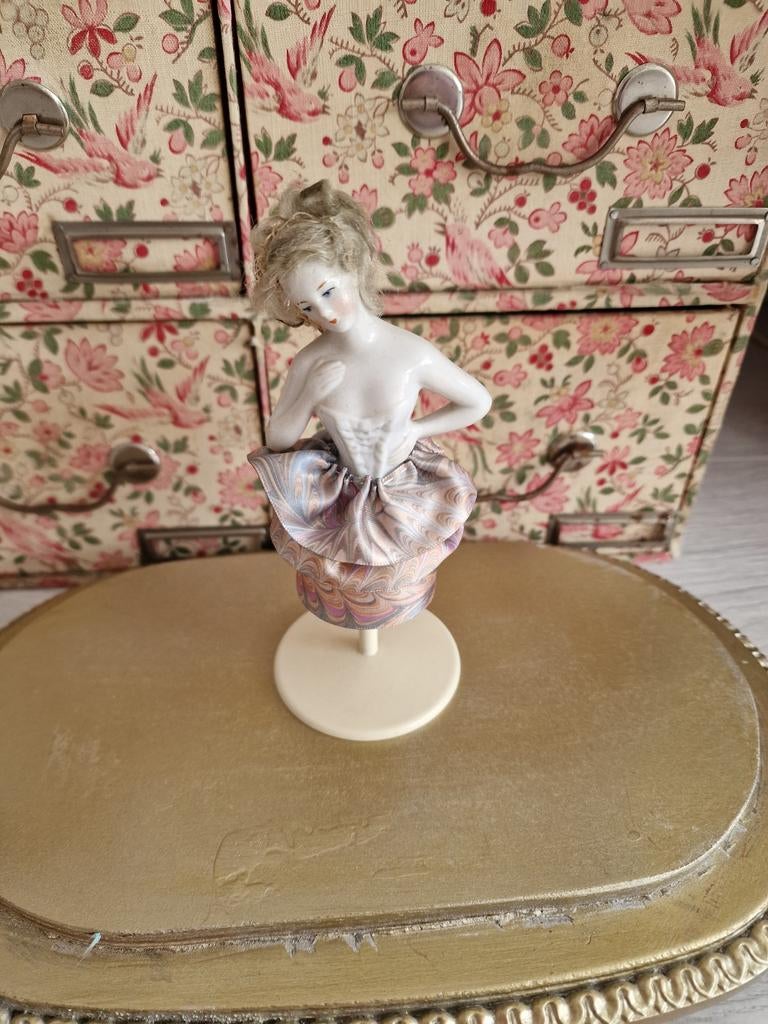 Porseleinen Halfdoll, Verzamelen, Ophalen of Verzenden, Zo goed als nieuw, Poppenhuis