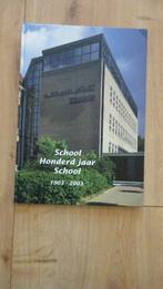 Honderd jaar A. Roland Holst college Hilversum 2003, Boeken, Geschiedenis | Stad en Regio, Ophalen of Verzenden, Zo goed als nieuw