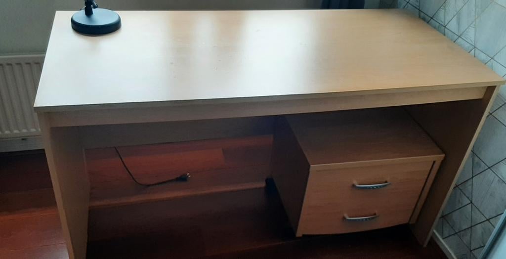 Bureau beuken kleur met bijpassend ladeblok, Ophalen, Gebruikt
