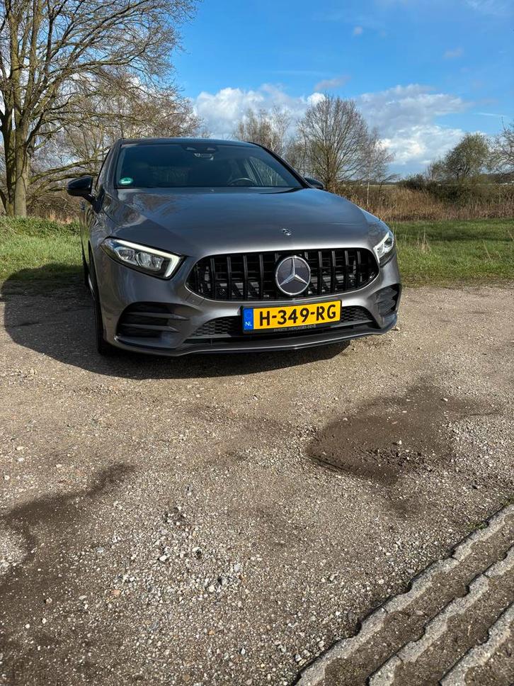Mercedes-Benz A-Klasse A 180 136pk 7G-DCT 2020 Grijs, Auto's, Mercedes-Benz, Particulier, A-Klasse, Benzine, Hatchback, Automaat
