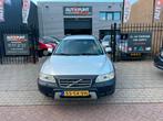 Volvo XC70 2.4 D5 Momentum 3e Eigenaar! Airco Navi NAP APK, Automaat, 1694 kg, 197 €/maand, XC70