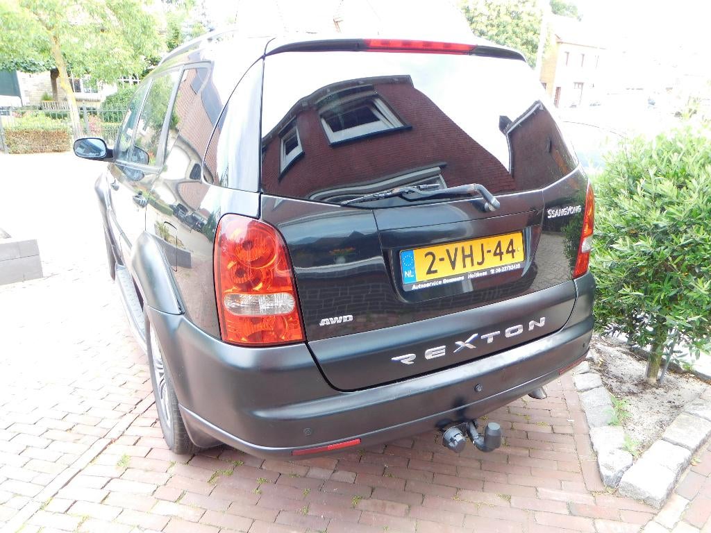 SsangYong Rexton grijs kenteken 2010, Automaat, Zwart, 186 pk, USB