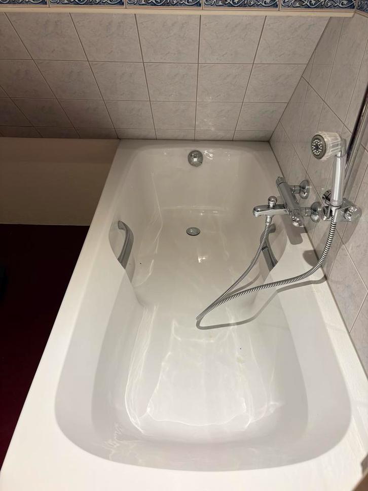 Ligbad voor minder validen - Comfort en veiligheid, Doe-het-zelf en Verbouw, Sanitair, Gebruikt, Bad, Ophalen