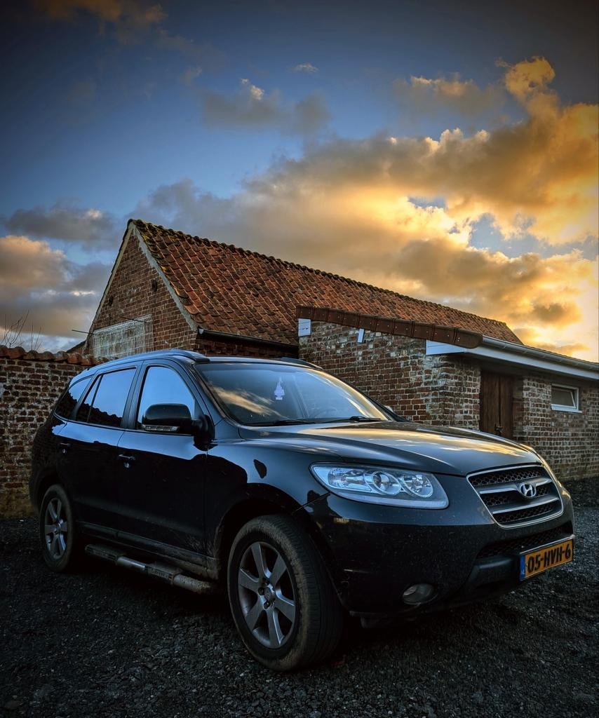 Hyundai Santa Fe 2.7 2WD 2009 Zwart, Auto's, Hyundai, Voorwielaandrijving, Santa Fe, Zwart, 2000 kg