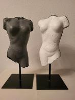 2 TORSO-BEELDEN OP STANDAARD, keramiek, Verzamelen, Beelden en Beeldjes, Ophalen, Nieuw, Overige typen