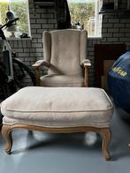 Lekkere leesstoel met hocker, Huis en Inrichting, Fauteuils, Ophalen, Gebruikt, Hout, 75 tot 100 cm