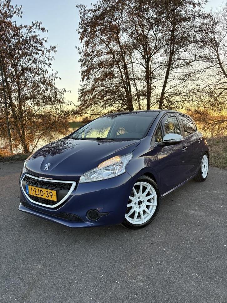 Peugeot 208 1.0 LIKE ORG NL CarPlay Trekhaak Airco Cruise Co, Auto's, Peugeot, Bedrijf, Te koop, ABS, Airbags, Airconditioning