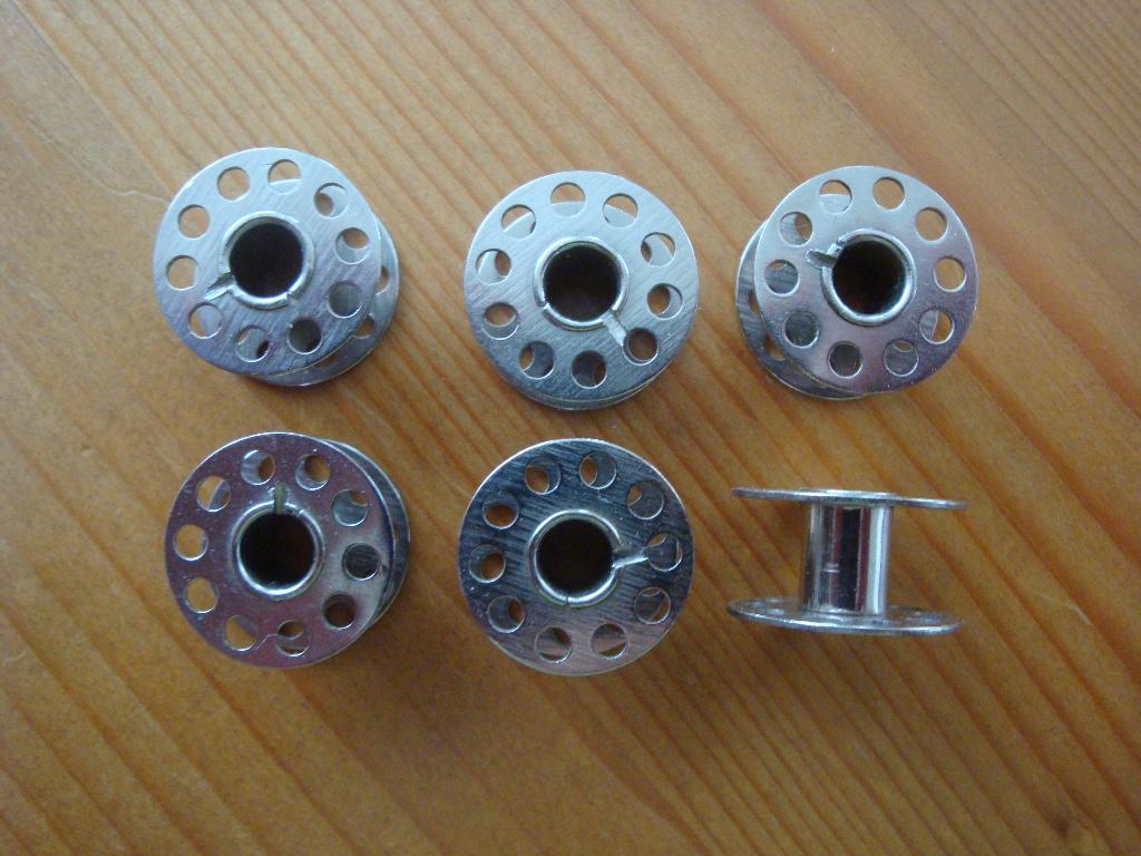 Metalen naaimachinespoeltjes garenspoeltjes nieuw 6 stuks, Hobby en Vrije tijd, Naaien en Fournituren, Ophalen of Verzenden, Nieuw