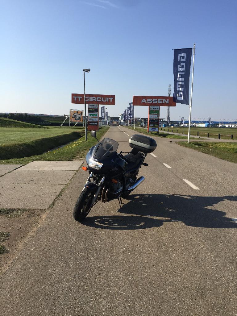 TE KOOP: Yamaha Diversion 900, Motoren, Cardan-aandrijving, 4 cilinders, Motorrijbewijs A, Gebruikt