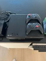 XBOX ONE 500GB zwart met 2 controllers en diverse spellen, 2 spelers, Ophalen of Verzenden, Gebruikt, Vanaf 7 jaar