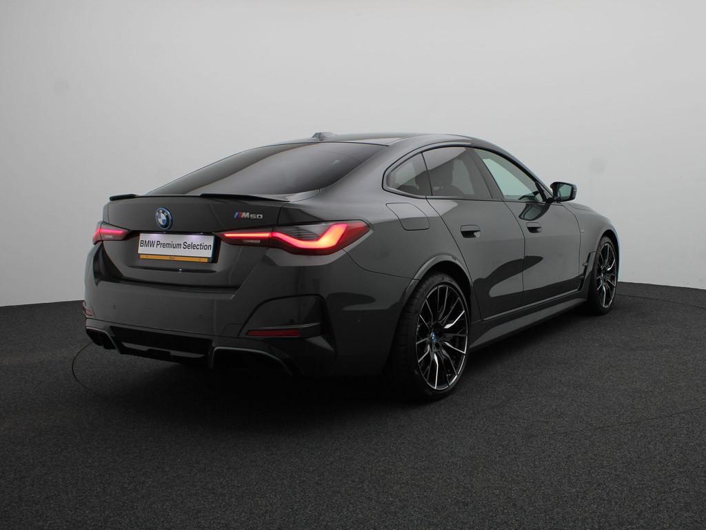 BMW i4 M50 High Executive | HIFI | Adaptief M-onderstel | La, Auto's, BMW, 2190 kg, Vierwielaandrijving, Zilver of Grijs, Te koop