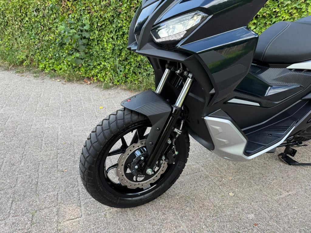 Aprilia SR GT 200 Sport NIEUW STAAT 1.750km BETAAL met in3, Motoren, Motoren | Aprilia, Info@vdstweewielers.nl, Bedrijf, A, 174 cc