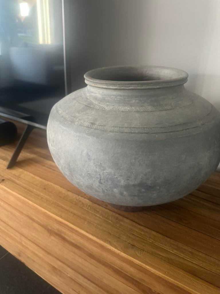 Aardewerk pot op ring lichte kleur, Huis en Inrichting, Woonaccessoires | Vazen, Ophalen, Overige kleuren, Aardewerk of Porselein