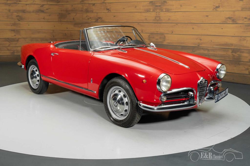 Alfa Romeo Guilietta Spider Cabriolet - 1961, Auto's, Oldtimers, Achterwielaandrijving, Zwart, Cabriolet, Leder