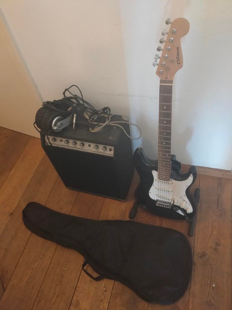 C Giant elektrische gitaar met KV10 versterker,, Muziek en Instrumenten, Ophalen of Verzenden