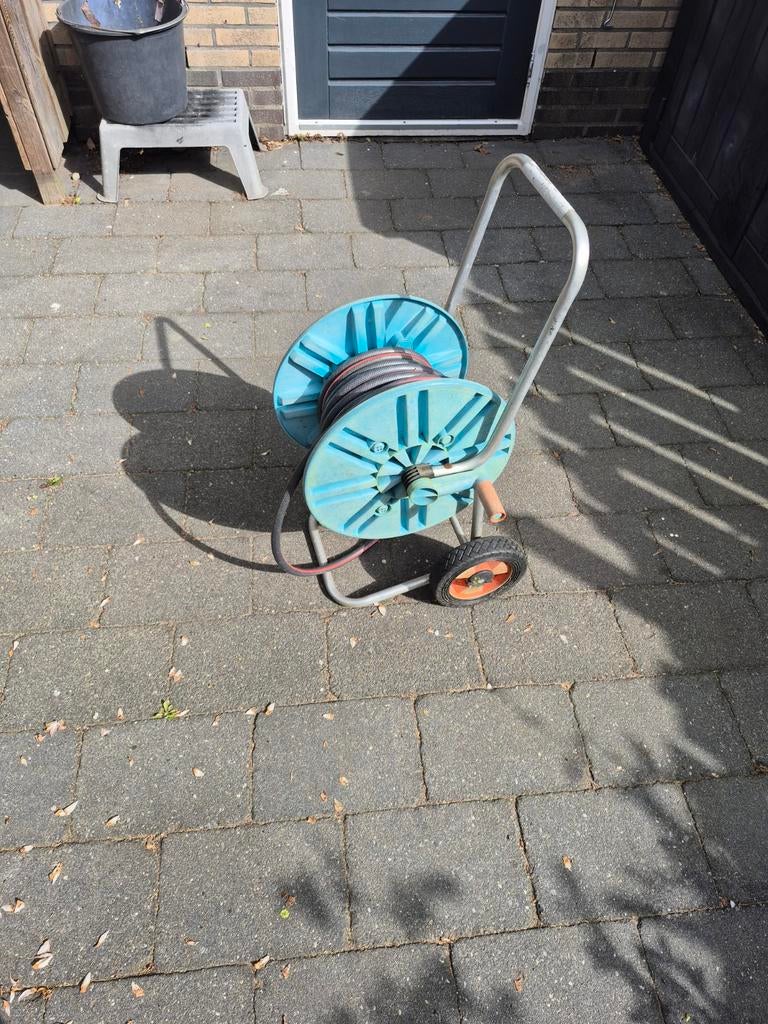 Gardena slanghaspel met tuinslang, Tuin en Terras, Tuinslangen, Ophalen, Gebruikt, Tuinslanghaspel