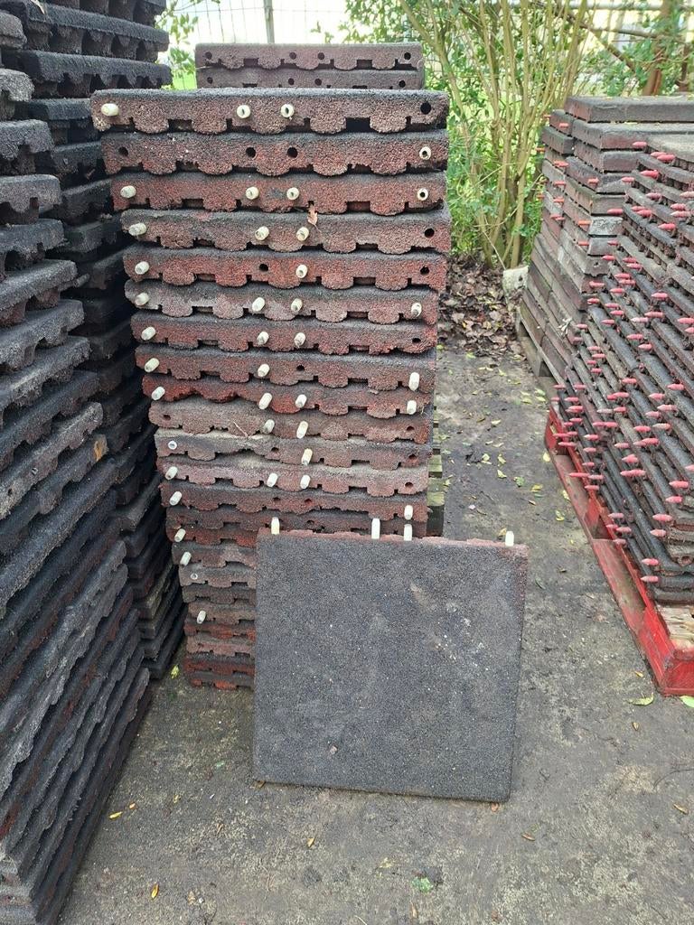 24 rubberen tegels van 50x50x5 cm staltegels stalmatten, Dieren en Toebehoren, Stalling en Weidegang