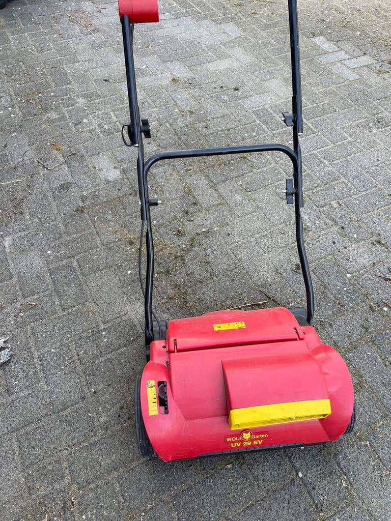 Wolf verticuteer machine, Ophalen, Zo goed als nieuw, Elektrisch