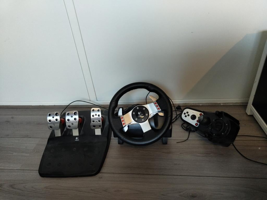 Logitech G27 complete set, Spelcomputers en Games, Ophalen, Zo goed als nieuw