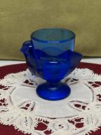 Vintage Frans eierdopje, kip, blauw persglas(160822), Huis en Inrichting, Keuken | Servies, Ophalen of Verzenden, Glas, Overige stijlen
